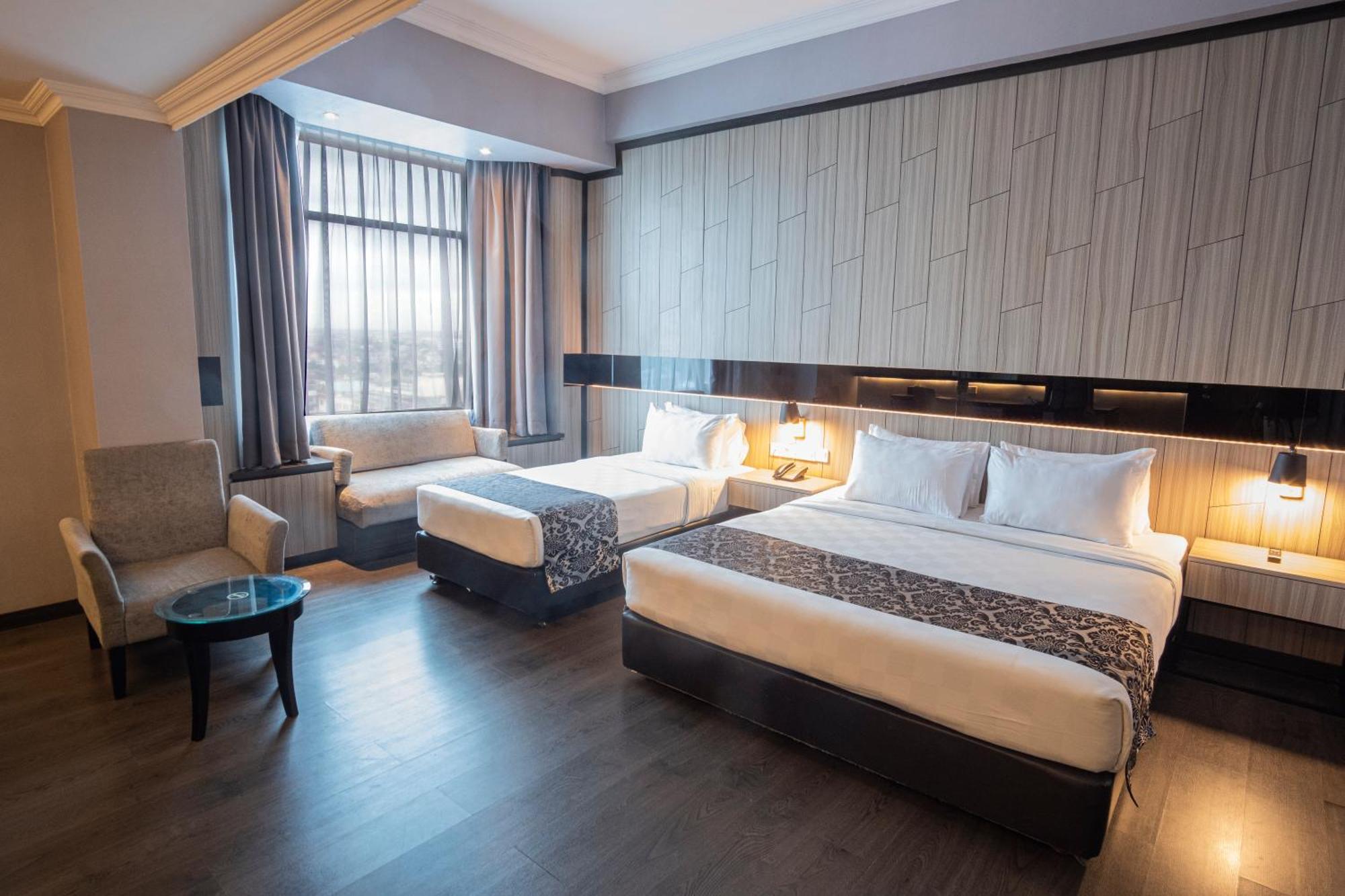 Grand Jatra Hotel Пеканбару Экстерьер фото